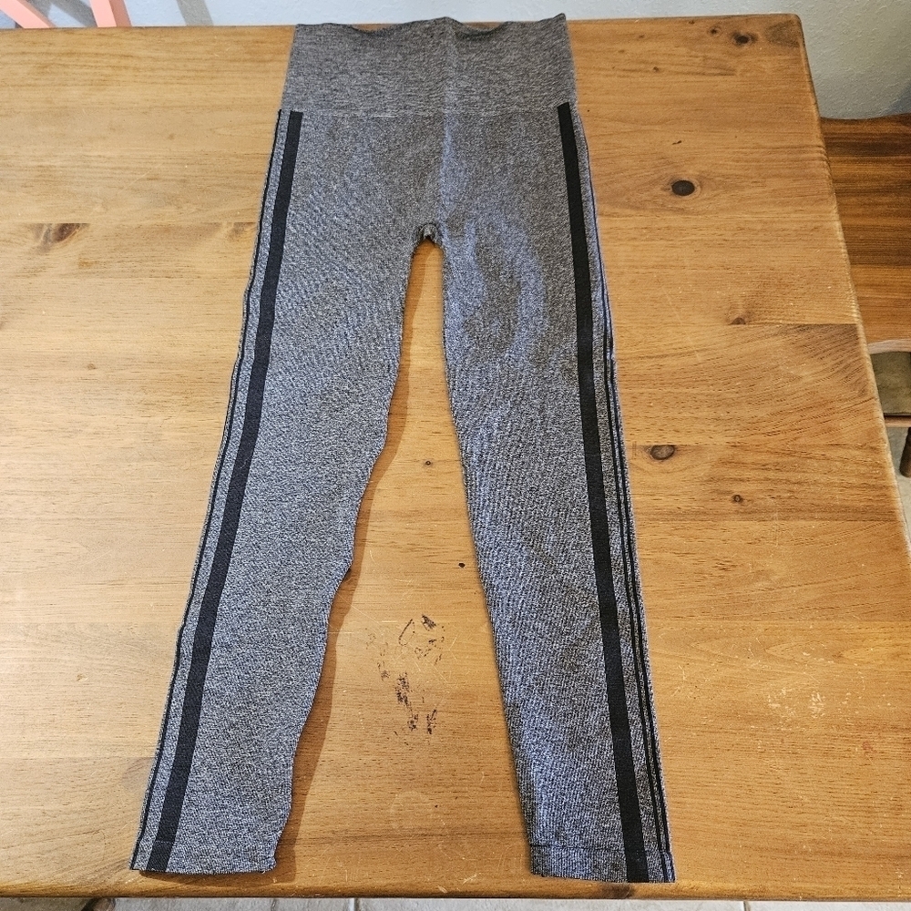 Assets Red Hot Label by Spanx Leggings Shapewear Gray w/ Black Side Stripe Sz XL